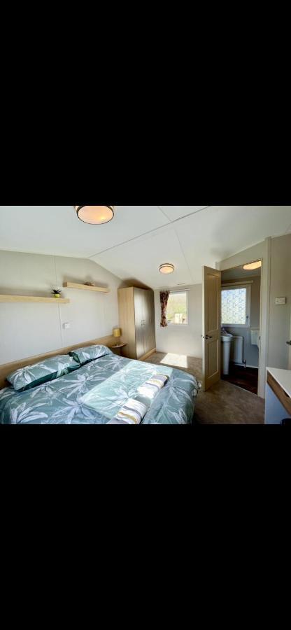 Tarka Holiday Park Ashford  Exterior foto